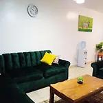 Lovely 1 Bedroom Condo At Greatwall Gardens