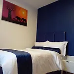 Peaceful 1 Bedroom Condo At Greatwall Gardens