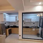 Urban Oasis - Modern Luxe 2 Bedroom Apt With Pool, Gym