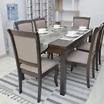 Dreamhouse 2-Bedroom Apartment