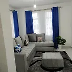 1 Bedroom - Racecourse Gardens Apartments