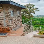 Leleshwa Getaway