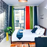 The Vip Nest Kiambu Road - Swim ,Feed, Wifi And Sleep