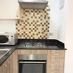 Cozy Crib Luxury 2 Bdrm Apartment