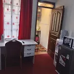 Jeyem Home Stays At Argwings Court