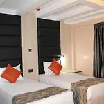 Airport Landing Hotel
