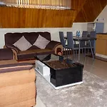 Acacia Luxurious Apartment