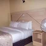 Acacia Luxurious Apartment