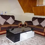 Acacia Luxurious Apartment