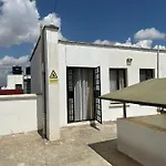 Anmeg Deluxe Rooftop Studio Apartment