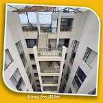 Gia\'S Studio Near Jkia Terminal, Nairobi