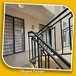 Gia\'S Studio Near Jkia Terminal, Nairobi