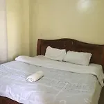 Skylar Apartment