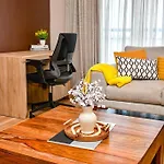 Naze Home Lovely Furnished Apartment Close To Jkia And Sgr