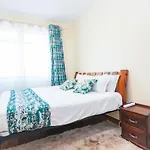Tropical Themed 3Br And Dsq Apartment