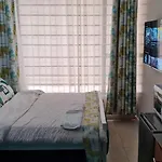 Cozy Studio Apartment With Pool