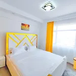 Spacious Stylish Apartment