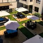 Lux Suites Dubai Style Apartments