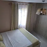 Marhaba Apartments - Private Rooms