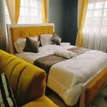 Royalsuites-Utawala