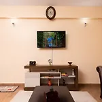 Luxurious-2 Bedroom Furnished Apartment