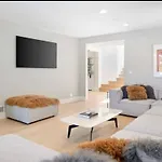 Vesuvio Luxury Home