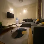 Oasis Studio Apartment-South B