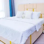 Lux Suites Staroot Apartments Kilimani