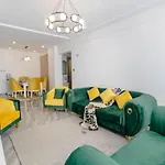 Star Root Apartment
