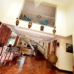 Smothers Suites And Restaurant