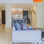 Yayo Riverside