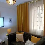 Lux Suites Red Plate Studio Apartments