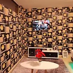 Studio 4 Ngara