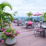 Exquisite 2 Beds With Heated Rooftop Pool At Skynest Residences