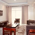 Lux Suites Silvestone Apartments