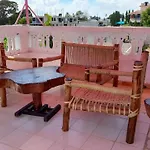 Zaradise Suites Hotel
