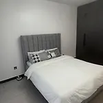 Tranquil 1-Bed Oasis