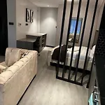 Cosy Home In Westlands