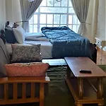 Lulu\'S Guesthouse Property