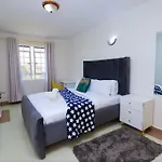 The Blue Pearl- Garden Estate