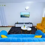 The Blue Pearl- Garden Estate