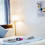 Caribbean Homes By Edmor Suites
