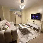 Winlee Suites