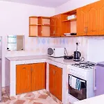 Elizhomes
