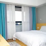 Laurel Living 3-Bedroom Apartment
