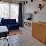 Cozy & Chic Studio With Study, Pool, Gym And Espresso Maker