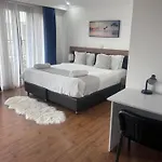 Casa Misa Riverside