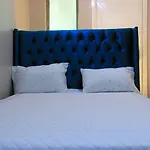 Definitehomes1 - Fully Furnished Studio With A Rooftop Restaurant Near Jkia Airport, Downtown Nairobi
