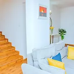 Riverside Luxe Loft
