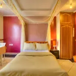 Red Buffalo House Hotel